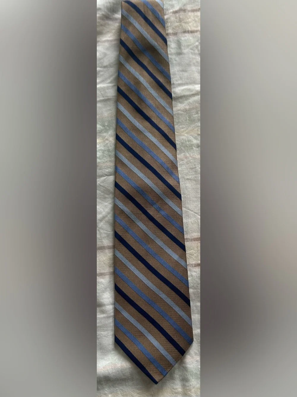 Brooks Brothers Makers 100% Silk Brown Tie Navy & Light Blue Stripes 4” Standard